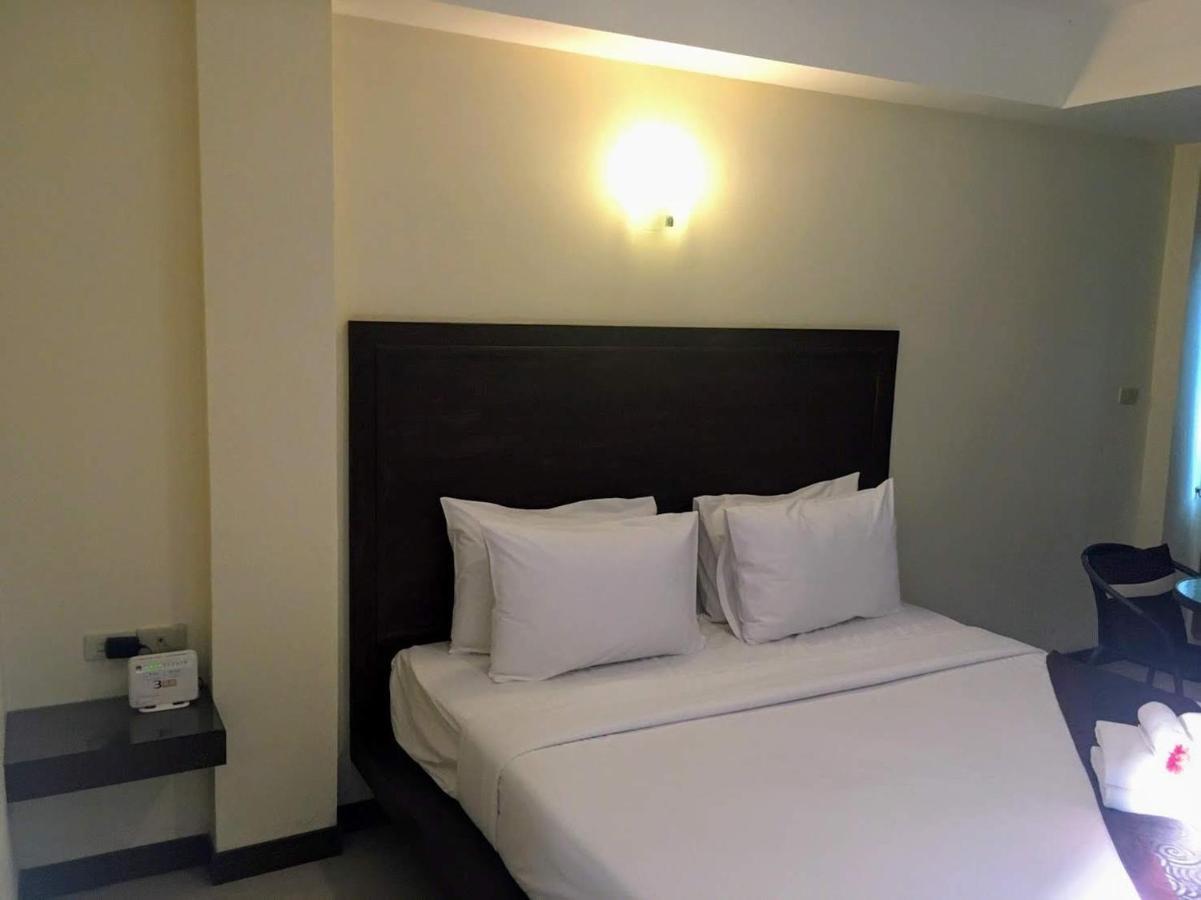K2 Living Hotel Uttaradit Buitenkant foto