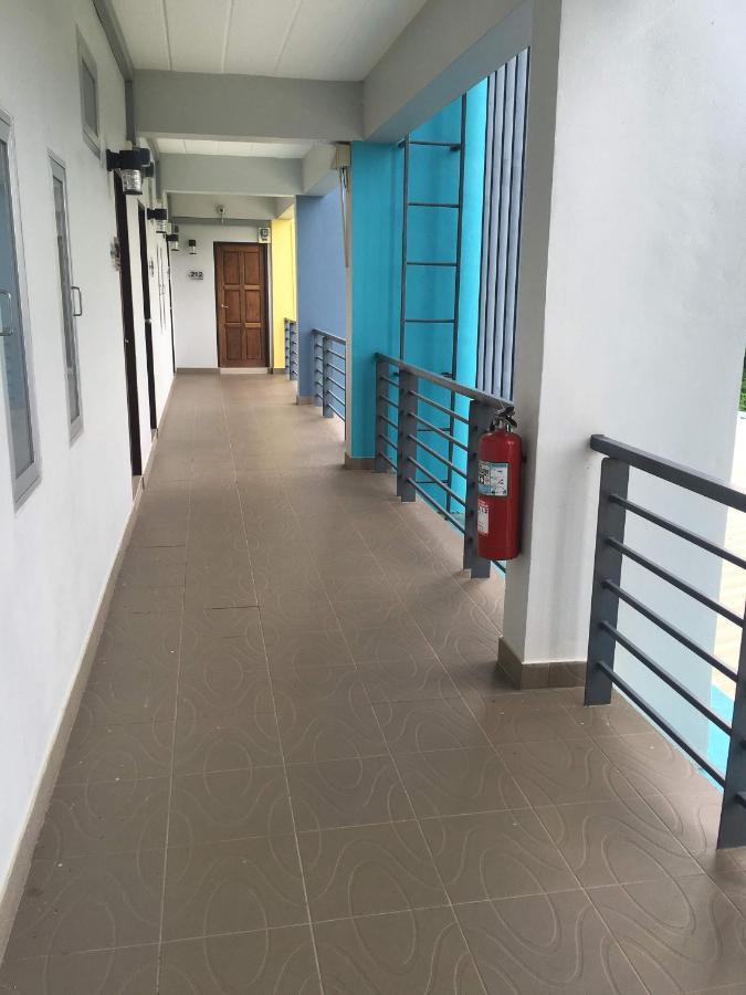 K2 Living Hotel Uttaradit Buitenkant foto