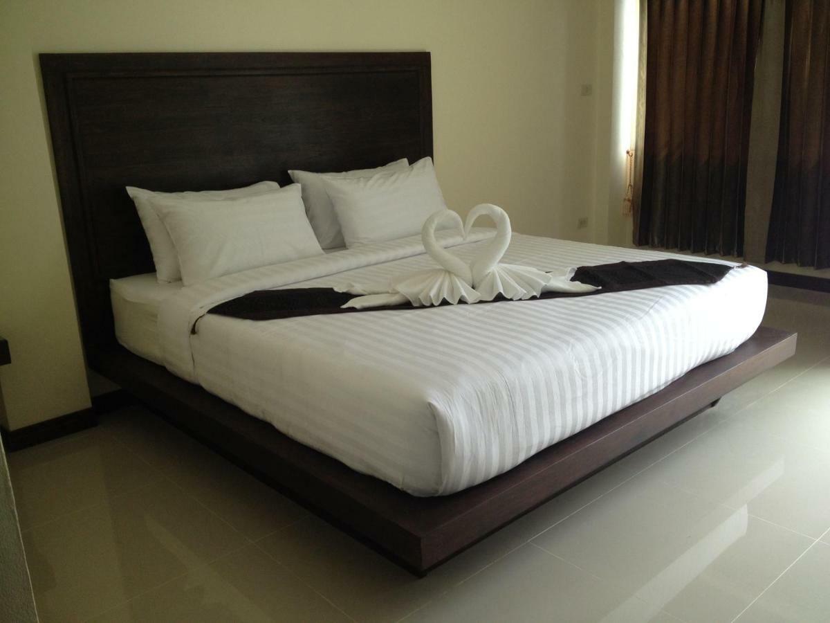 K2 Living Hotel Uttaradit Buitenkant foto
