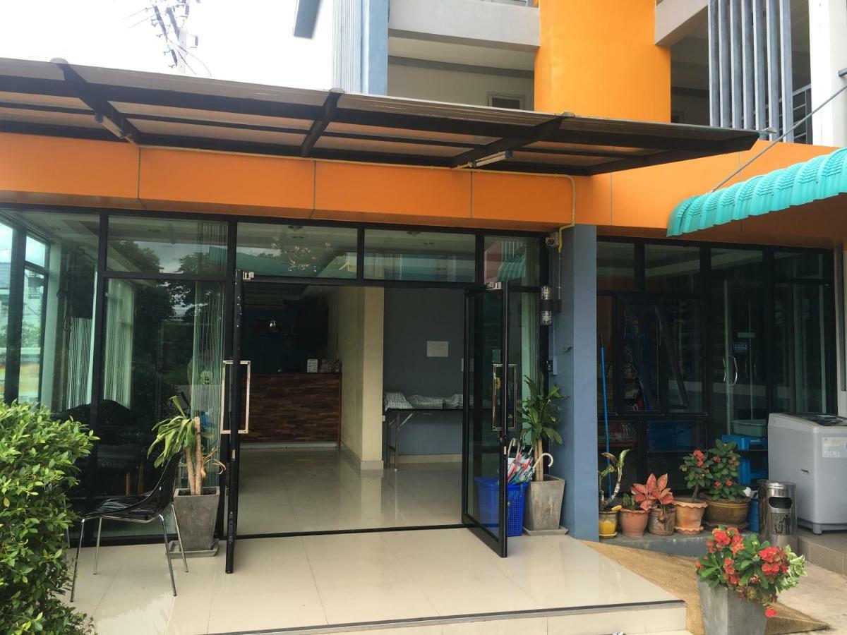 K2 Living Hotel Uttaradit Buitenkant foto
